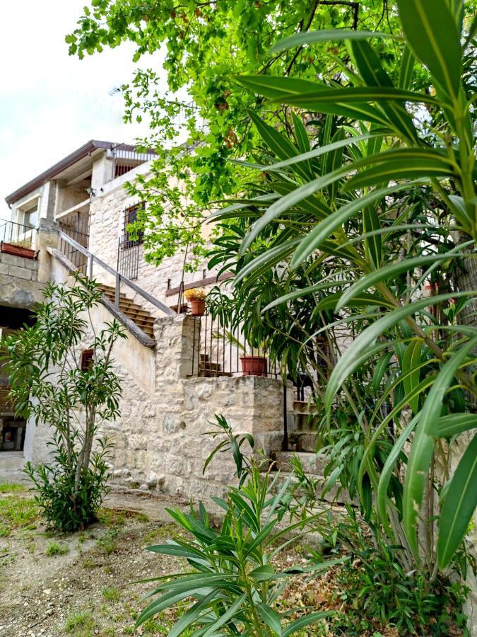 Penzion Ai Limiti • 67 • Stonehouse Palombaro Exteriér fotografie
